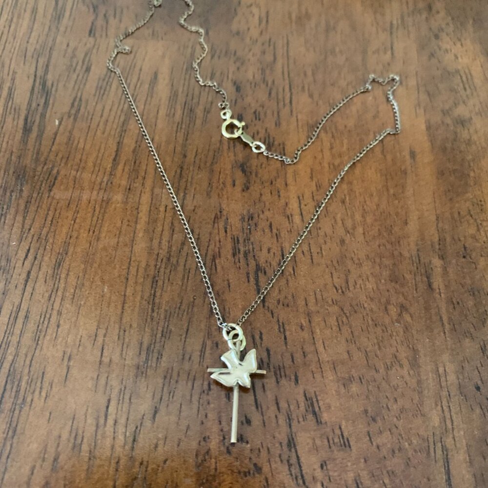 12kt GF 18 inch Chain Necklace w/ Cross and Dove Pendant Religious/Confirmation